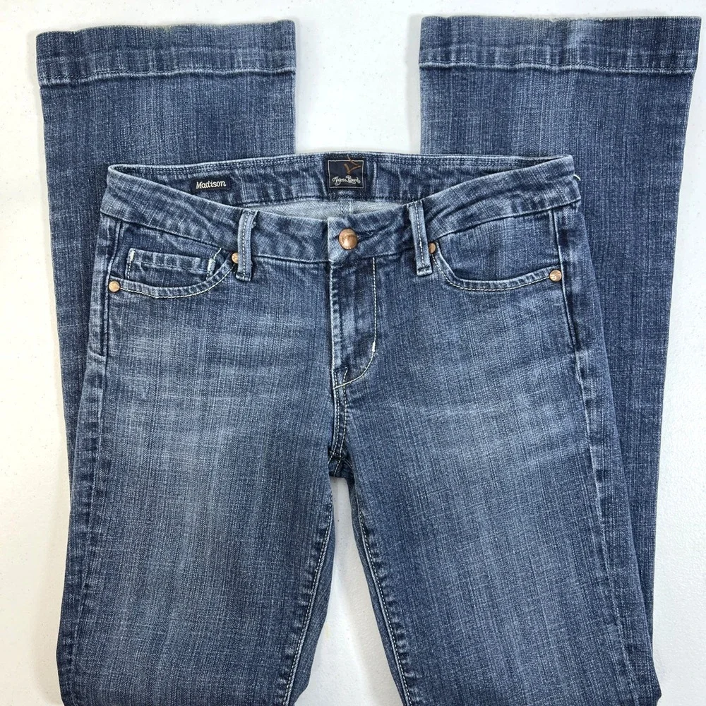 Vigross Brand Madison Women's Blue Denim Boot Cut Jeans Size 29